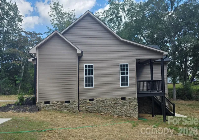 Photo 3 of Single family home for sale at 103 Saint Michael Ave, Great Falls, SC 29055 | MLS# 4433828 | Listing updated on 2026-10-14