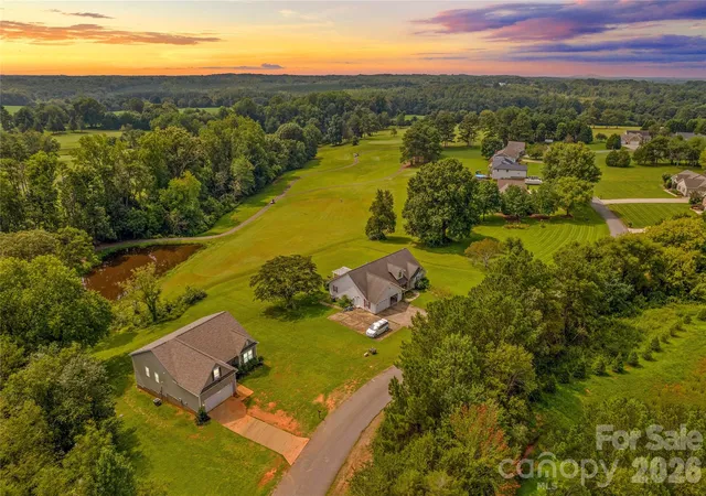 Photo 1 of Single family home for sale at 133 Sandtrap Dr, Statesville, NC 28677 | MLS# 4433831 | Listing updated on 2026-10-16