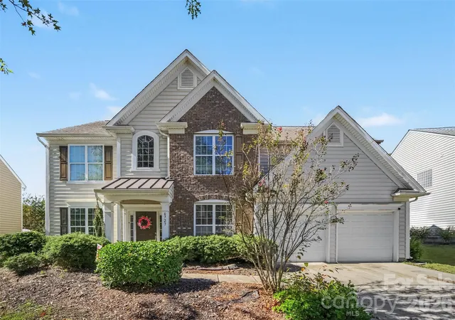 Photo 1 of Single family home for sale at 6727 Kaci Ln #32, Fort Mill, SC 29707 | MLS# 4433852 | Listing updated on 2026-10-15