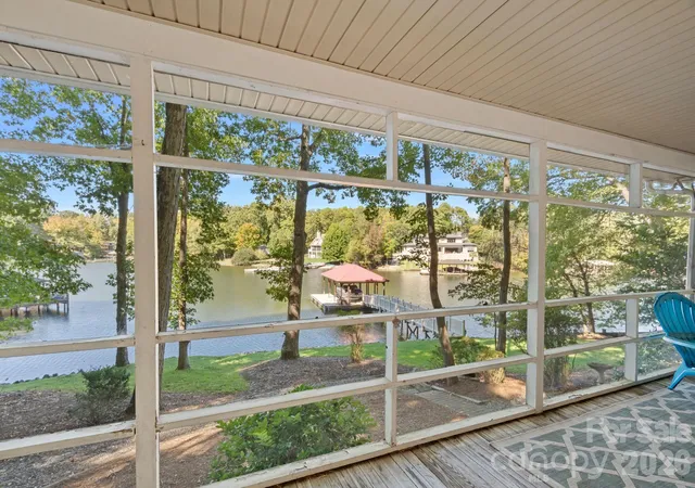Photo 1 of Single family home for sale at 481 Kemp Rd, Mooresville, NC 28117 | MLS# 4433858 | Listing updated on 2026-10-29