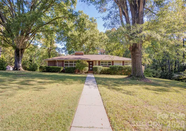 Photo 1 of Single family home for sale at 688 Grandview Dr NE, Concord, NC 28025 | MLS# 4433877 | Listing updated on 2026-10-29