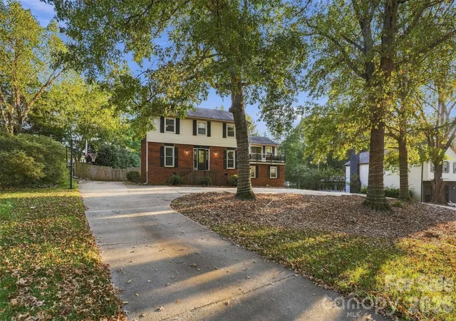 Photo 3 of Single family home for sale at 4206 Foxmoor Dr #L43B2M19-181, Charlotte, NC 28226 | MLS# 4433900 | Listing updated on 2026-10-17