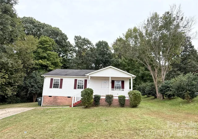 Single family home for sale at 409 Skyline Dr, Salisbury, NC 28146 | MLS# 4433927