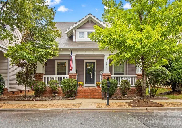 Photo 1 of Sale Pending at 14234 Holly Springs Dr, Huntersville, NC 28078 | MLS# 4433930 | Listing updated on 2026-10-22