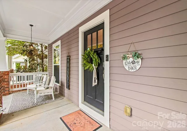 Photo 3 of Sale Pending at 14234 Holly Springs Dr, Huntersville, NC 28078 | MLS# 4433930 | Listing updated on 2026-10-22