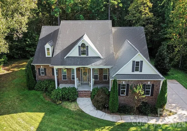 Photo 3 of Single family home for sale at 8611 Kerns Meadow Ln, Huntersville, NC 28078 | MLS# 4433950 | Listing updated on 2026-10-15