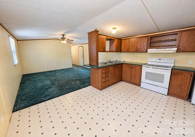 Photo 3 of Single family home for sale at 5954 Oakridge Rd, Clover, SC 29710 | MLS# 4433959 | Listing updated on 2026-10-16