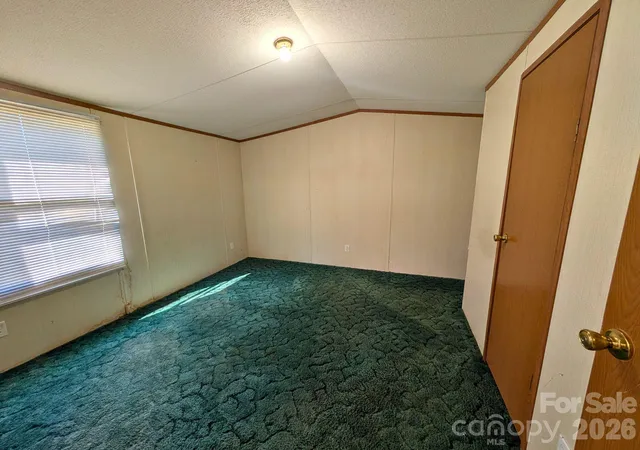 Photo 4 of Single family home for sale at 5954 Oakridge Rd, Clover, SC 29710 | MLS# 4433959 | Listing updated on 2026-10-16
