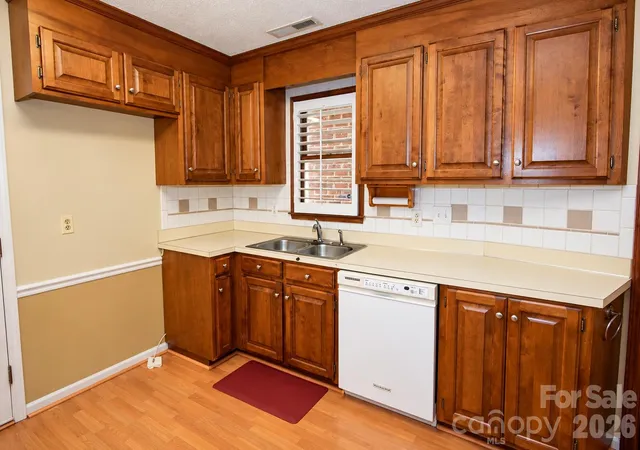 Listing Photo 4 - Condo for sale in building located at 542 Camrose Cir NE, Concord, NC 28025