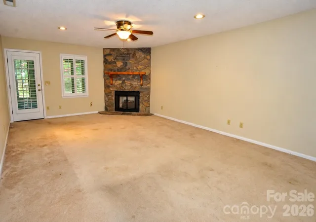 Listing Photo 5 - Condo for sale in building located at 542 Camrose Cir NE, Concord, NC 28025