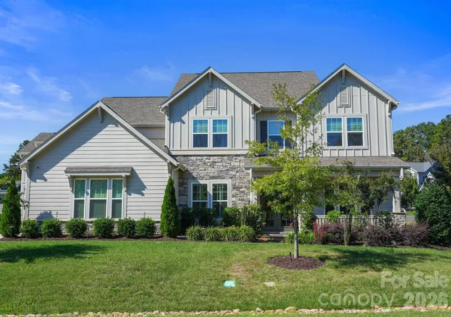 Photo 1 of Single family home for sale at 14104 Hollins Grv Ave, Huntersville, NC 28078 | MLS# 4433969 | Listing updated on 2026-10-22