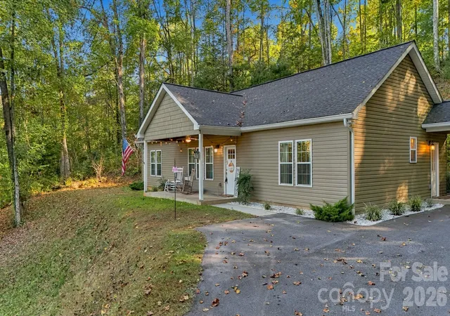 Photo 3 of Single family home for sale at 201 Woodhaven Ests, Sylva, NC 28779 | MLS# 4433982 | Listing updated on 2026-10-15