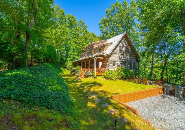 Photo 3 of Single family home for sale at 246 Fiddle And A Bow Ln, Sylva, NC 28779 | MLS# 4433984 | Listing updated on 2026-10-15