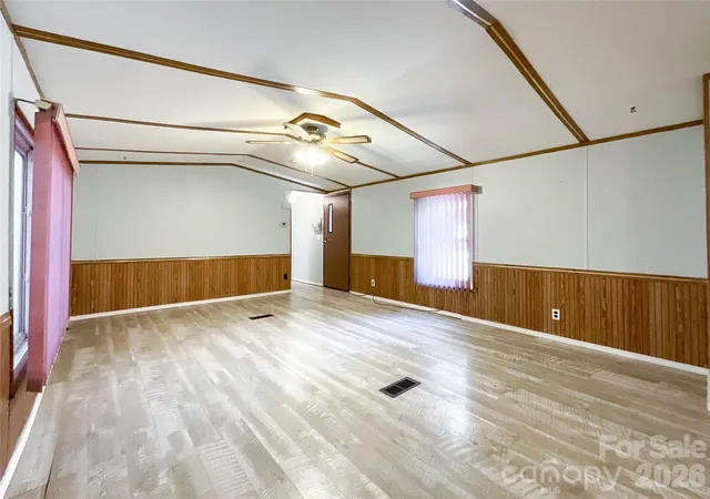 Photo 2 of Single family home for sale at 6708 Aerowood Cir, Waxhaw, NC 28173 | MLS# 4433989 | Listing updated on 2026-10-14