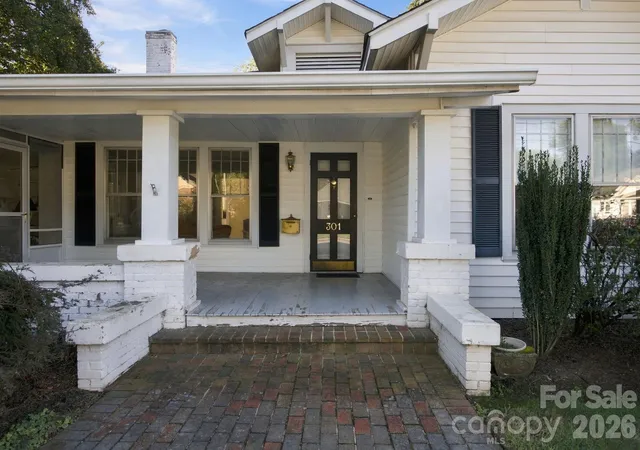 Photo 2 of Single family home for sale at 301 8th Street, Newton, NC 28658 | MLS# 4433992 | Listing updated on 2026-10-19
