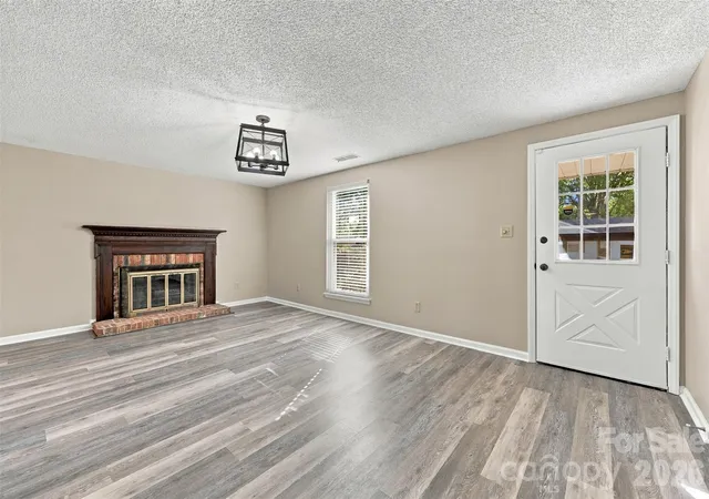 Photo 3 of Single family home for sale at 5915 Sunset Chase Ln, Charlotte, NC 28212 | MLS# 4433995 | Listing updated on 2026-10-24