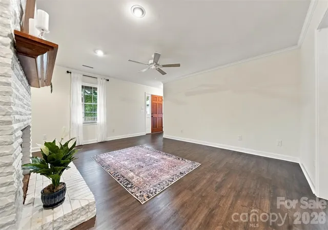 Photo 3 of Townhouse for sale at 414 4th Avenue NE, Hickory, NC 28601 | MLS# 4434009 | Listing updated on 2026-10-13