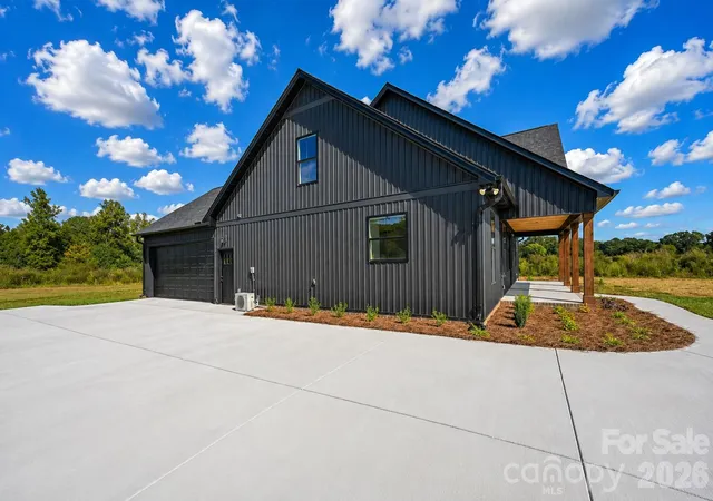Photo 3 of Single family home for sale at 5408 Little Staton Rd, Marshville, NC 28103 | MLS# 4434011 | Listing updated on 2026-10-19
