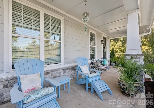 Photo 4 of Single family home for sale at 527 E Huntersville Concord Rd, Huntersville, NC 28078 | MLS# 4434031 | Listing updated on 2026-10-31