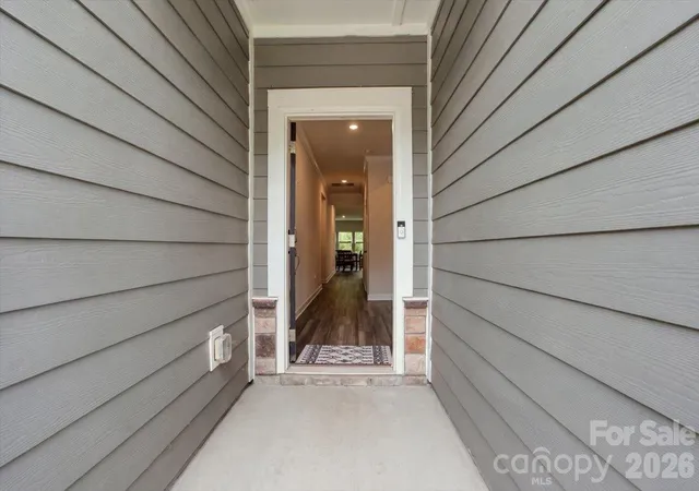 Photo 4 of Single family home for sale at 7722 Porrera St, Charlotte, NC 28214 | MLS# 4434037 | Listing updated on 2026-10-14