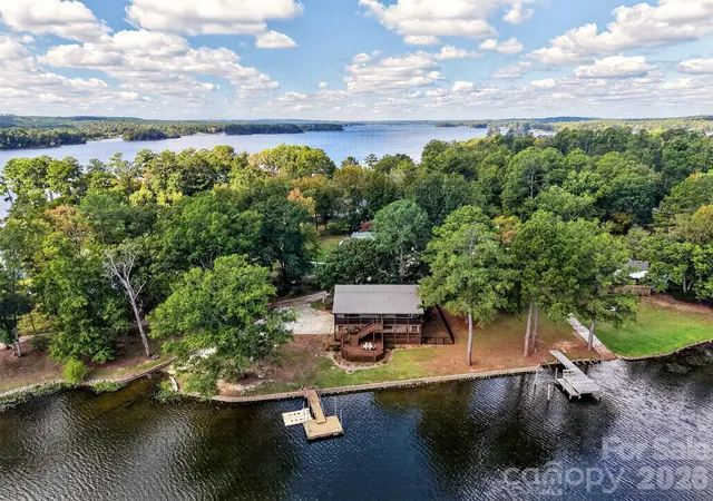 Photo 1 of Single family home for sale at 2154 Mohawk Dr, Camden, SC 29020 | MLS# 4434047 | Listing updated on 2026-10-13