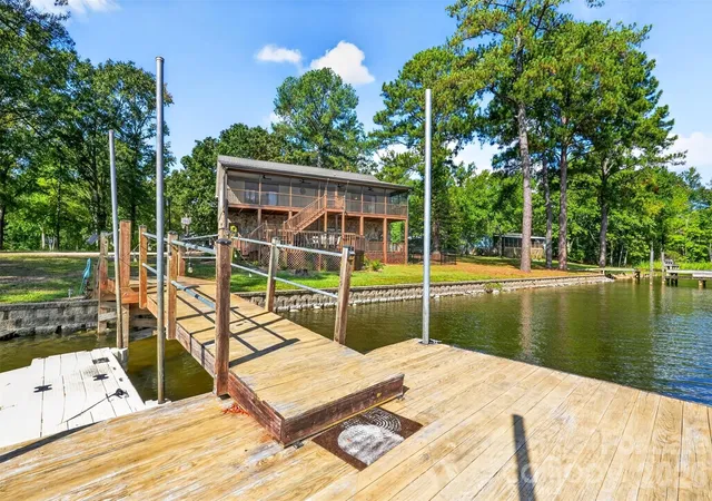 Photo 2 of Single family home for sale at 2154 Mohawk Dr, Camden, SC 29020 | MLS# 4434047 | Listing updated on 2026-10-13