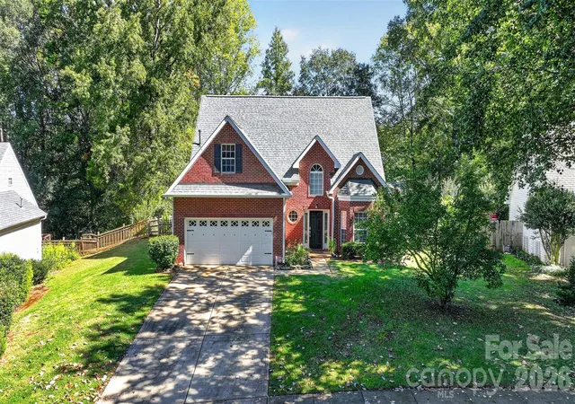 Photo 1 of Sale Pending at 12530 Windward Oaks Dr, Huntersville, NC 28078 | MLS# 4434050 | Listing updated on 2026-10-19