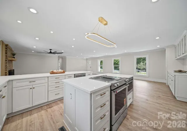 Photo 1 of Single family home for sale at 7301 Pine Lake Ln, Mint Hill, NC 28227 | MLS# 4434053 | Listing updated on 2026-10-25