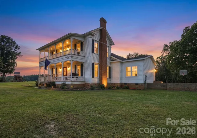 Photo 2 of Single family home for sale at 3098 Irene Brg Hwy, Hickory Grove, SC 29717 | MLS# 4434069 | Listing updated on 2026-10-25