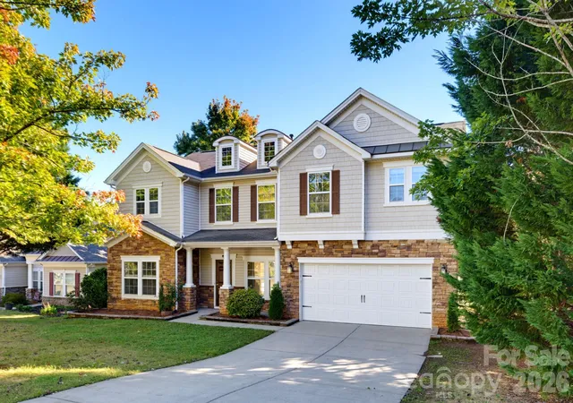 Photo 3 of Single family home for sale at 529 Putting Dr, Fort Mill, SC 29715 | MLS# 4434078 | Listing updated on 2026-10-17