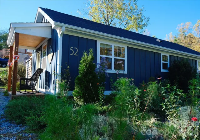 Photo 22 of Single family home for sale at 52 North Ln, Brevard, NC 28712 | MLS# 4434084 | Listing updated on 2026-10-20
