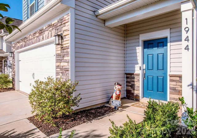 Photo 1 of Single family home for sale at 1944 Lowland Shade Ct, Maiden, NC 28650 | MLS# 4434095 | Listing updated on 2026-10-28