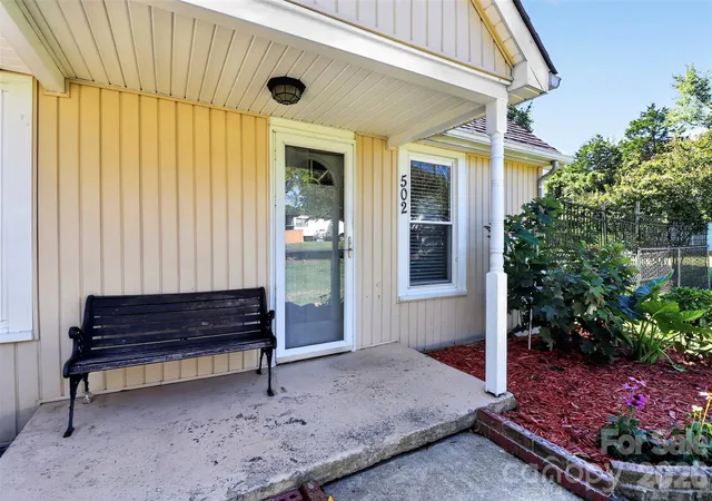 Photo 3 of Single family home for sale at 502 E 23rd Street, Kannapolis, NC 28083 | MLS# 4434121 | Listing updated on 2026-10-19