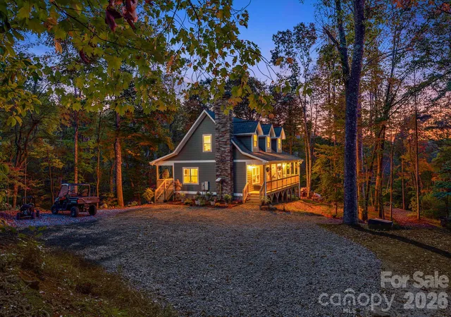 Single family home for sale at 203 Sawyer Ln, Horse Shoe, NC 28742 | MLS# 4434126