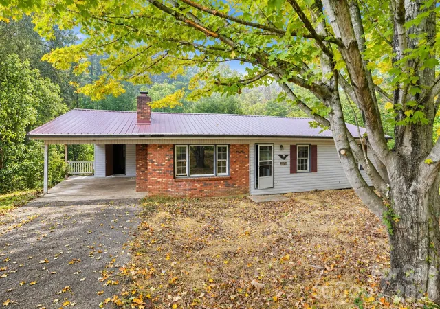 Photo 1 of Single family home for sale at 2131 Deep Frd Rd, Lansing, NC 28643 | MLS# 4434130 | Listing updated on 2026-10-14