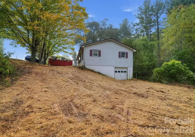 Photo 3 of Single family home for sale at 2131 Deep Frd Rd, Lansing, NC 28643 | MLS# 4434130 | Listing updated on 2026-10-14