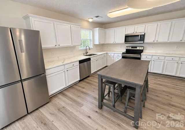 Photo 2 of Single family home for sale at 1524 Andora Dr, Rock Hill, SC 29732 | MLS# 4434137 | Listing updated on 2026-10-15