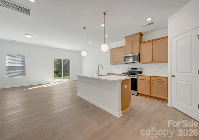 Photo 2 of Townhouse for sale at 783 Kitfox Dr NW, Concord, NC 28027 | MLS# 4434139 | Listing updated on 2026-10-26