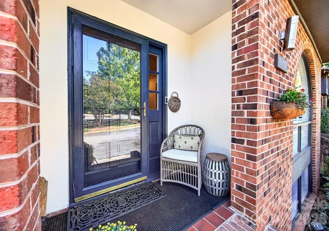 Listing Photo 2 - Condo for sale in building located at 5807 Sharon Rd, Charlotte, NC 28210 - Unit #F