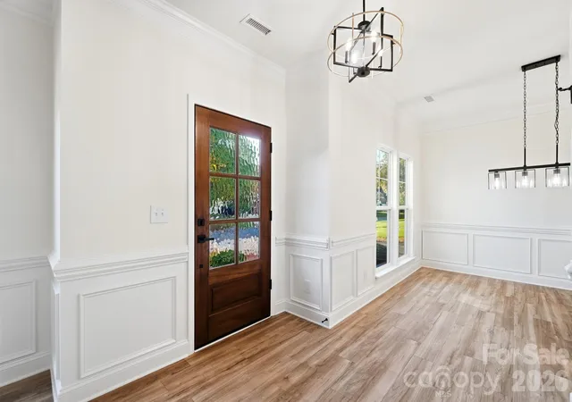 Photo 3 of Single family home for sale at 519 Whitehead Ct, Fort Mill, SC 29708 | MLS# 4434167 | Listing updated on 2026-10-20