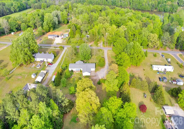 Photo 3 of Single family home for sale at 1260 Russell Rd, Rock Hill, SC 29732 | MLS# 4434171 | Listing updated on 2026-10-16