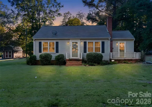 Photo 1 of Single family home for sale at 1108 Center St, Wadesboro, NC 28170 | MLS# 4434187 | Listing updated on 2026-10-23