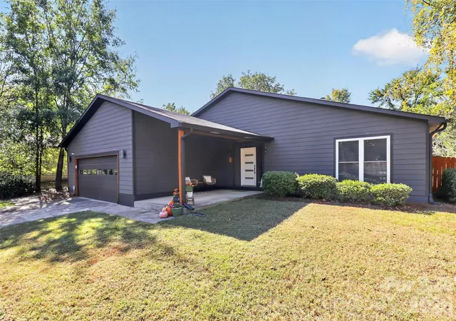 Single family home for sale at 3851 Sweetgrass Ln, Charlotte, NC 28226 | MLS# 4434191