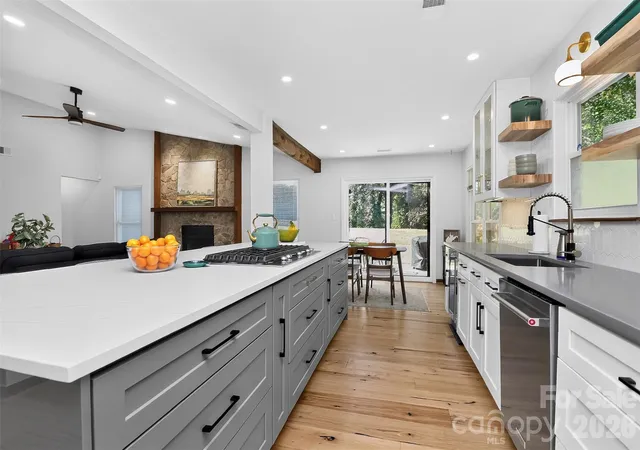 Photo 2 of Single family home for sale at 3851 Sweetgrass Ln, Charlotte, NC 28226 | MLS# 4434191 | Listing updated on 2026-10-19