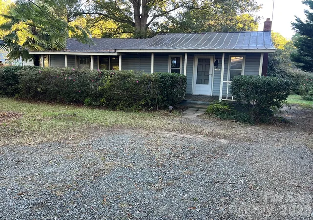 Photo 3 of Single family home for sale at 5000 Wilgrove Mint Hl Rd, Charlotte, NC 28227 | MLS# 4434195 | Listing updated on 2026-10-28