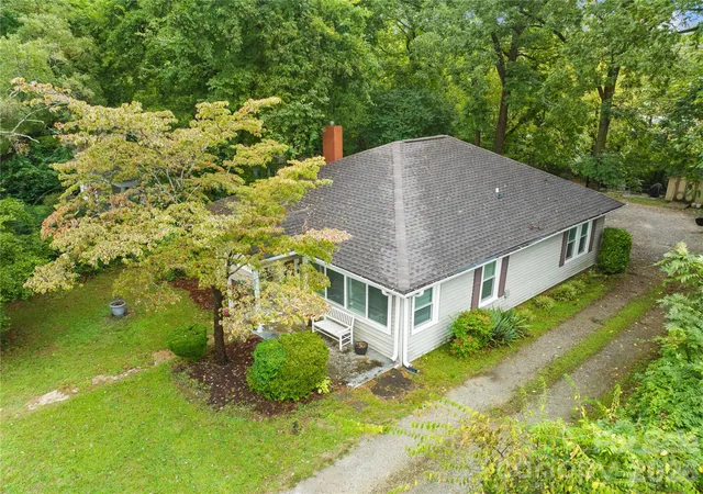 Photo 4 of Single family home for sale at 851 Old Charlotte Rd, Concord, NC 28027 | MLS# 4434196 | Listing updated on 2026-10-24