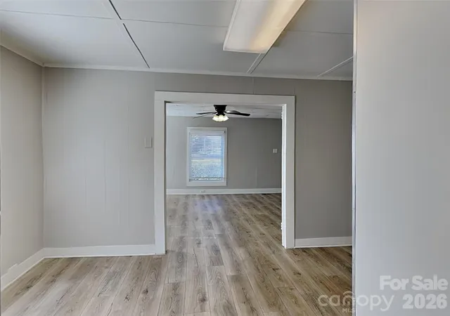 Photo 4 of Single family home for sale at 404 E Mills Ave, Mooresville, NC 28115 | MLS# 4434204 | Listing updated on 2026-10-14