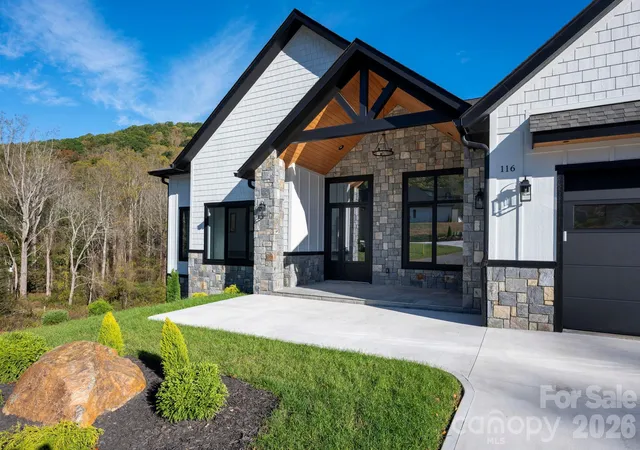 Photo 3 of Single family home for sale at 116 Bridgeway Dr, Candler, NC 28715 | MLS# 4434207 | Listing updated on 2026-10-29