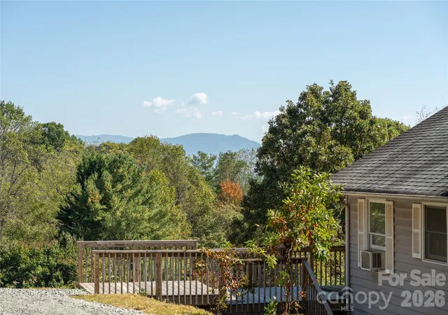 Photo 2 of Single family home for sale at 117 Spivey Mountain Rd, Asheville, NC 28806 | MLS# 4434209 | Listing updated on 2026-10-29