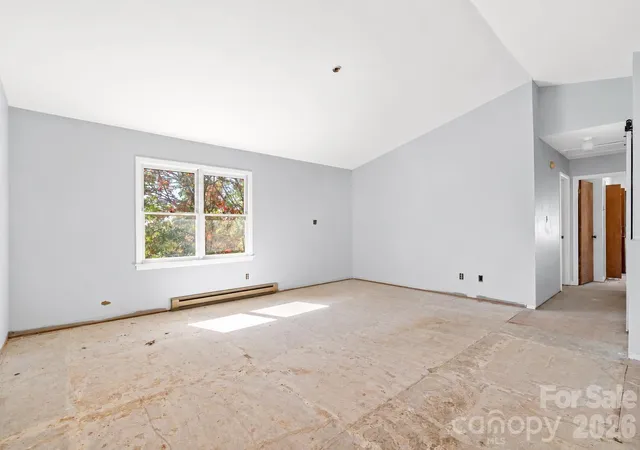 Photo 3 of Single family home for sale at 117 Spivey Mountain Rd, Asheville, NC 28806 | MLS# 4434209 | Listing updated on 2026-10-29